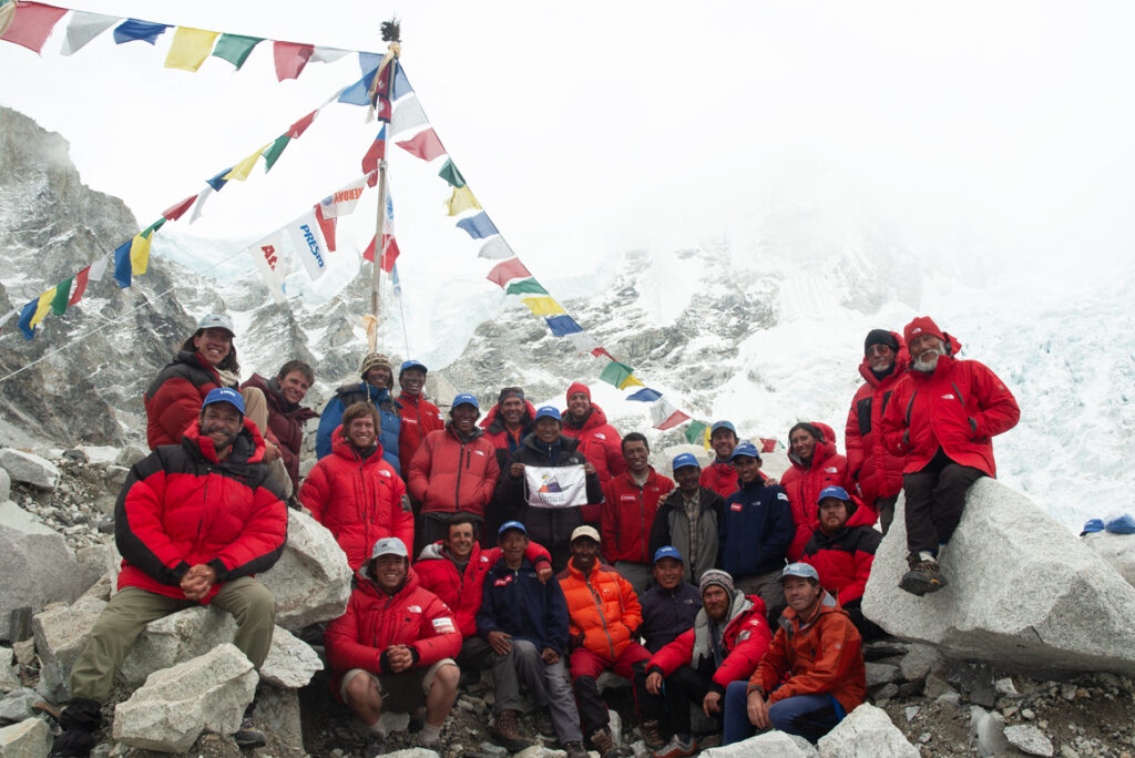 A 20 años de la primera vez chilena en el Lhotse